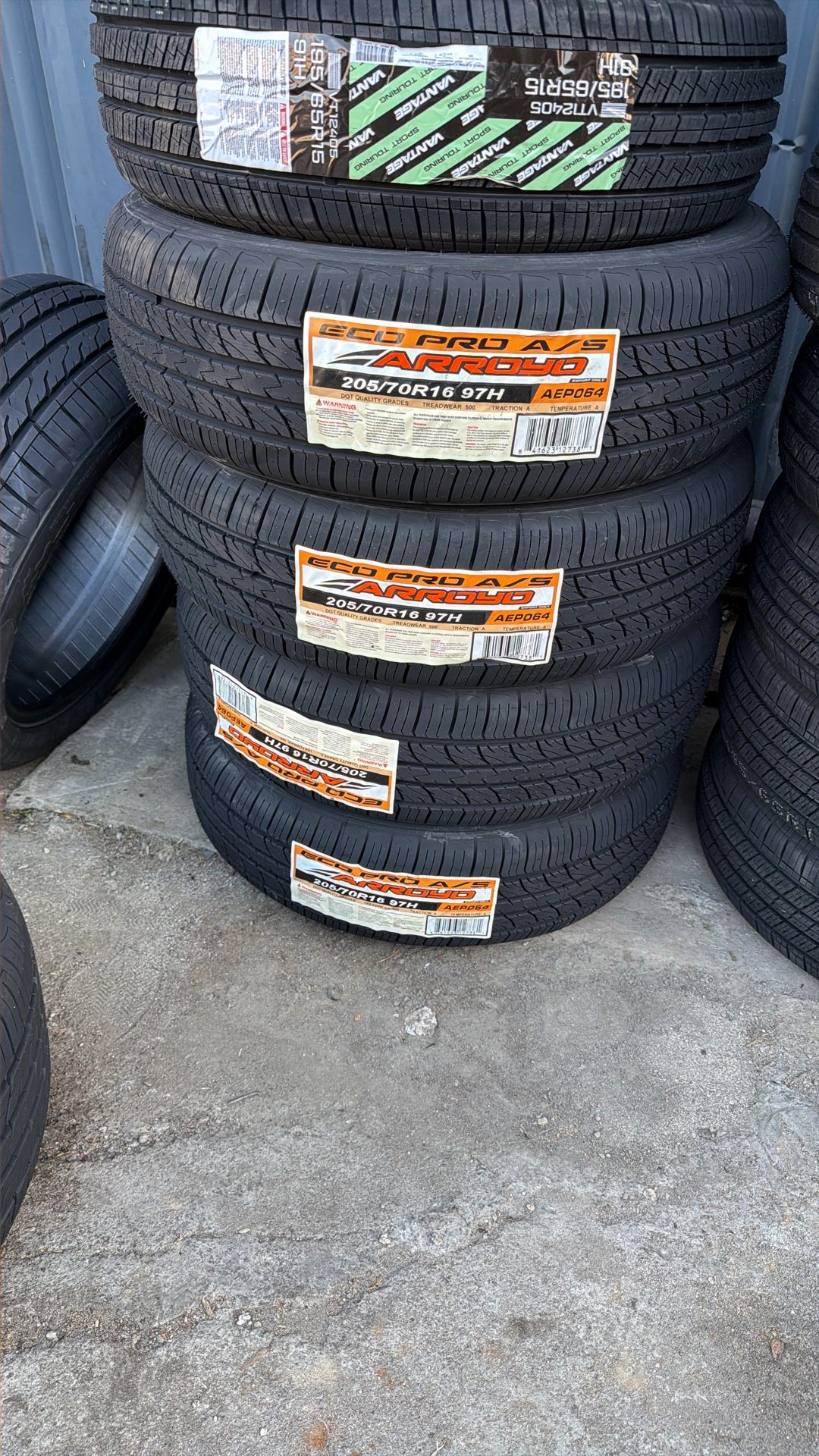 205/70/16 Arroyo Tires