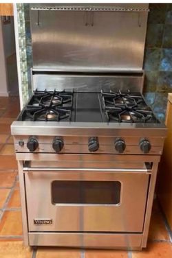 Viking Stainless Steel Gas Range with Griddle