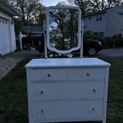 Dresser With mirror