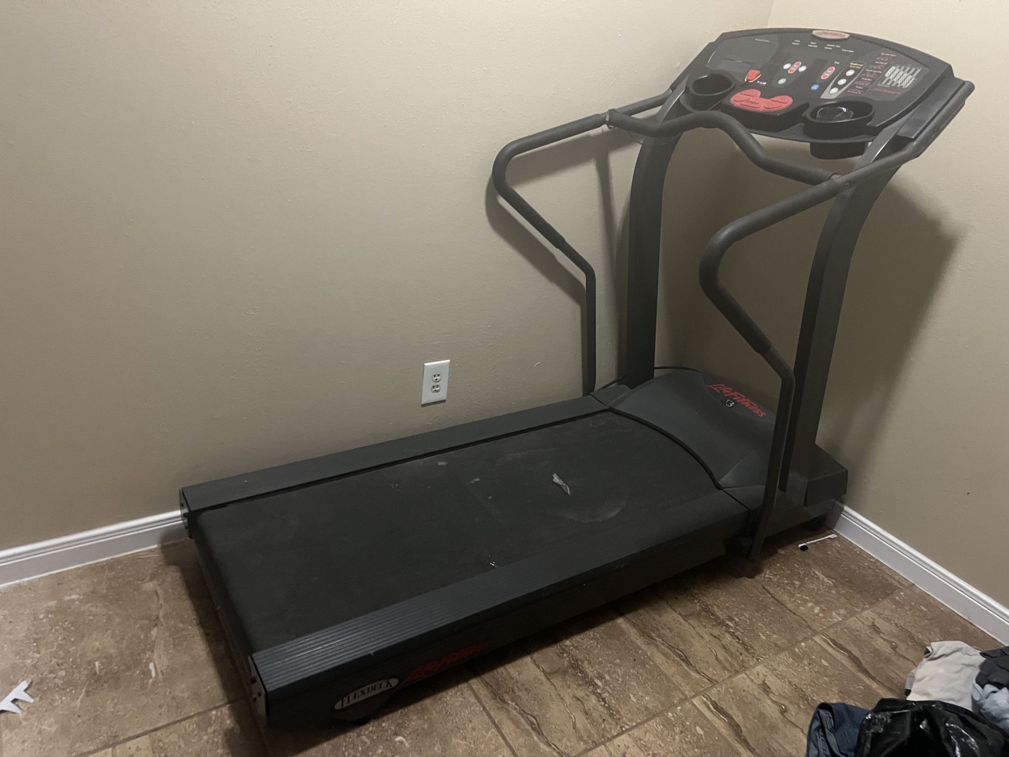 Life Fitness Tread Mill
