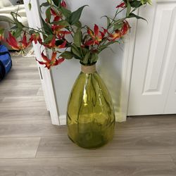recycled glass balloon vase,