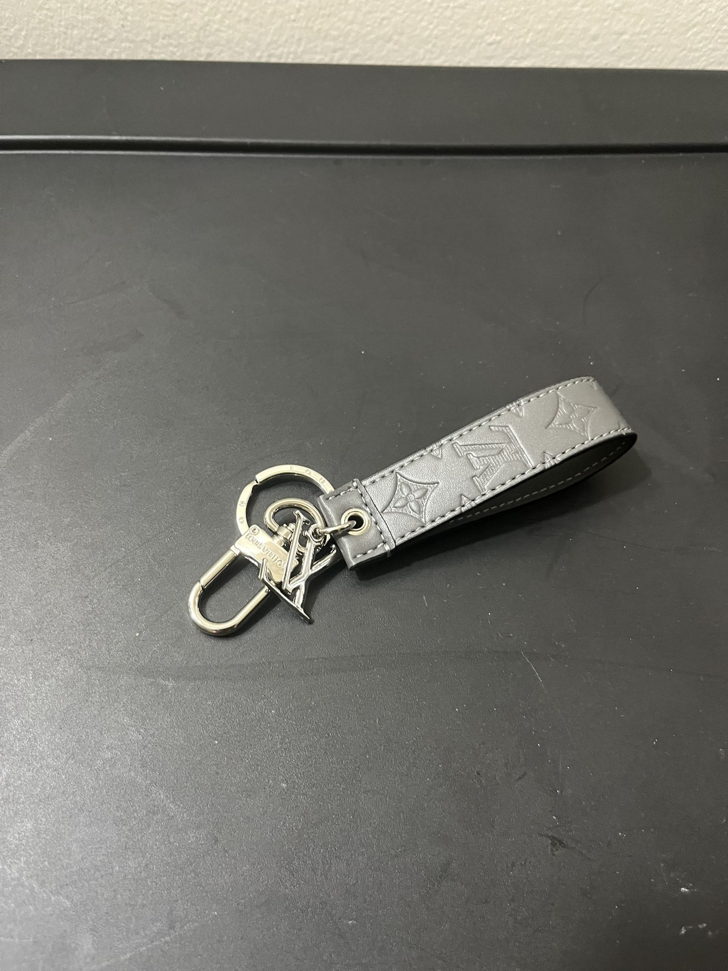 Louis Vuitton Shadow Dragonne Key Holder-Only 1 Left!!