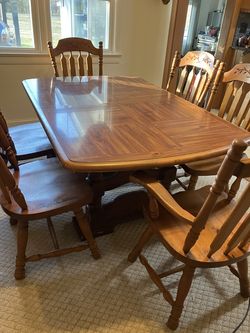 Dinning table 65x42 18 inch leaf solid wood
