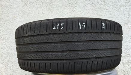Michelin 275/45/21 Tire
