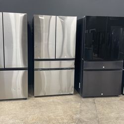 Samsung French door refrigerator with four doors I0OA
