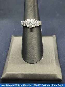 Women's Ring - White Gold 14k (.585) 5 grams Size 6