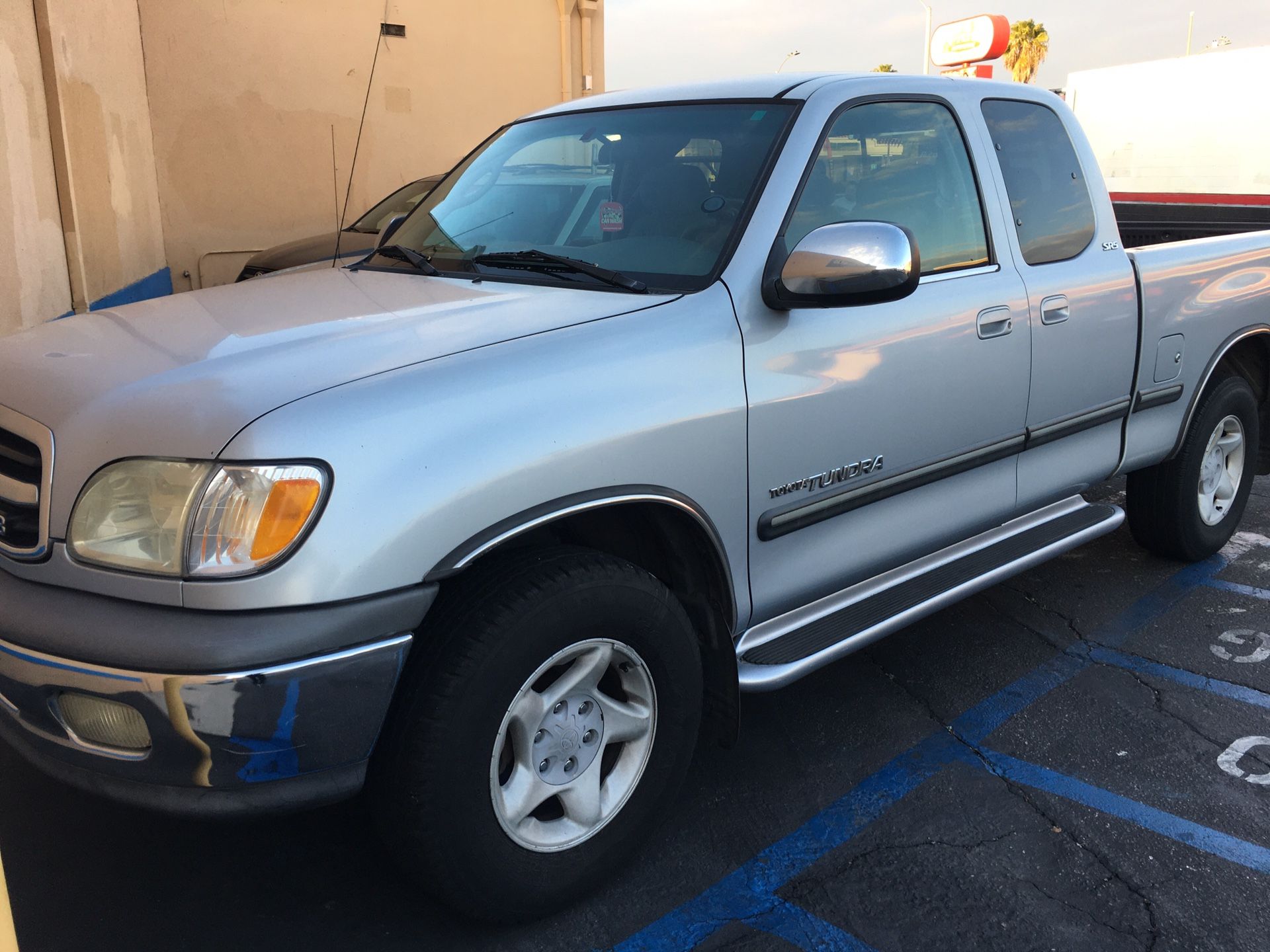 Toyota Tundra 2001 v8