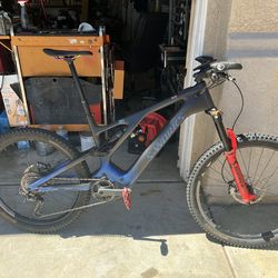Specialized Sworks levo s-6 2022 under warranty