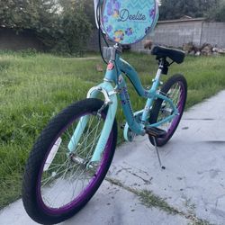 Girls Schwinn Bike(20’)
