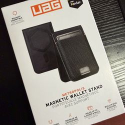 MagSafe Wallet And iPhone 17 Promax Case