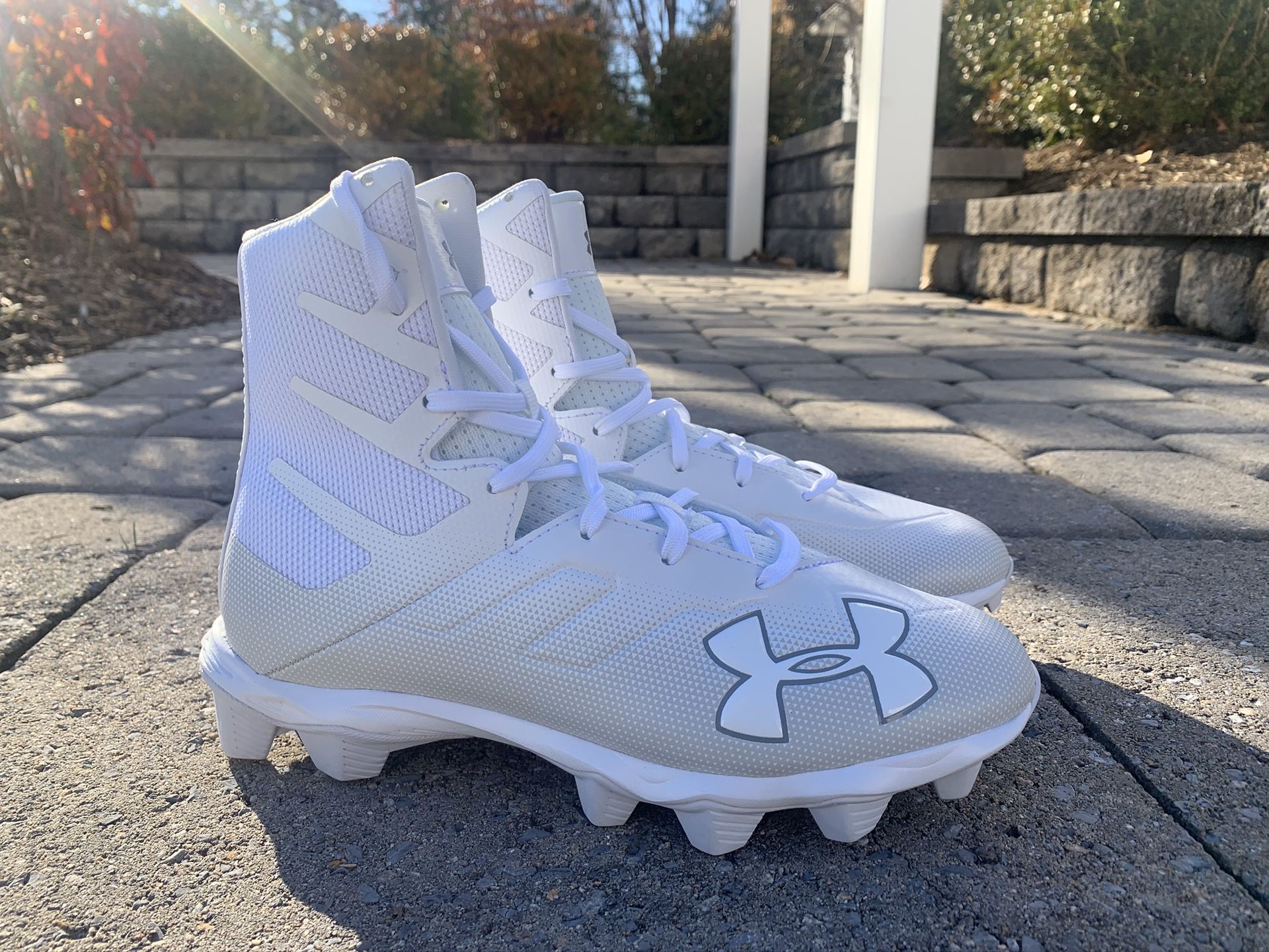 Lacrosse cleat size 6 youth