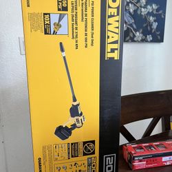 DEWALT 20V MAX 550 PSI 1.0 GPM Cold Water Cordless Battery Power Cleaner with 4 Nozzles (Tool Only)