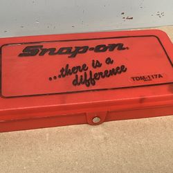 Snap-On Metric Tap & Die Set Model TDM117A 