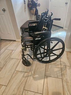Drive Xl wheelchair  (New) weight capacity  450lbs