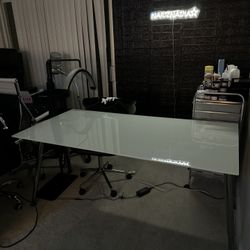 ikea table/desk