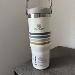 NEW! Stanley 30 ounce Tumbler