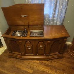 Allegra Sound By Zenith Record/8track Player
