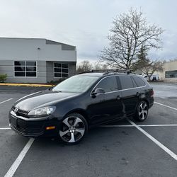 2014 Volkswagen Jetta TDI Sportwagon - 6 Speed MANUAL