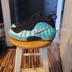 Foamposite One Island Green Size 9.5 $150