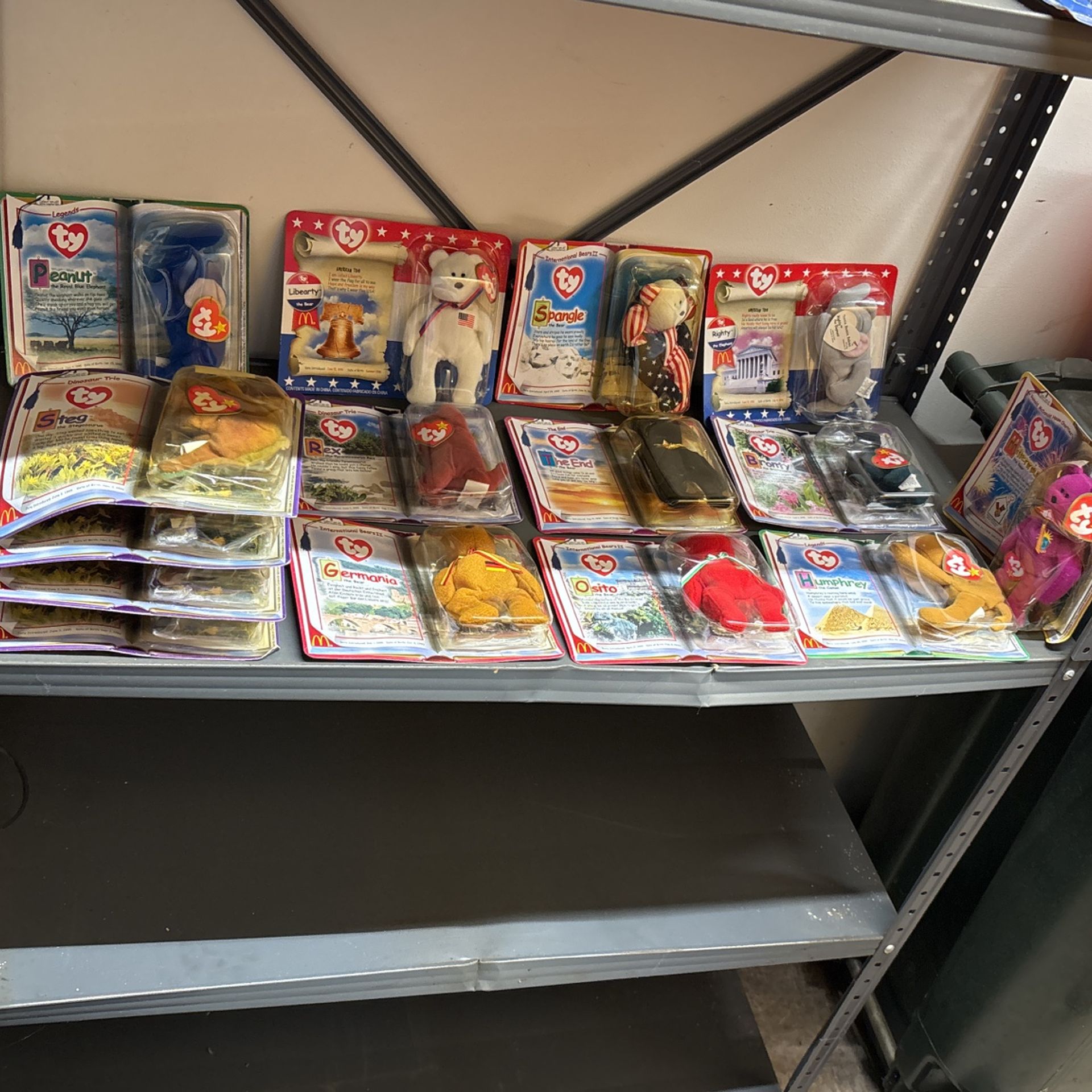 16 Beanie Babies In Origin Packages