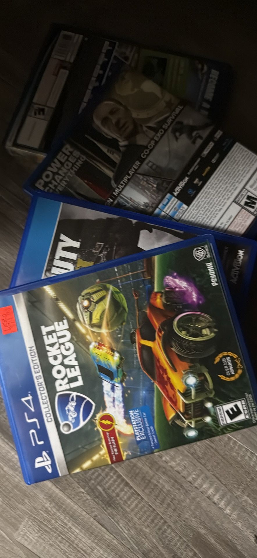 PS4 1Tb Slim Controller And Games