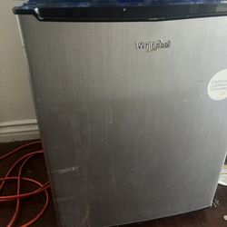 MINI FRIDGE  