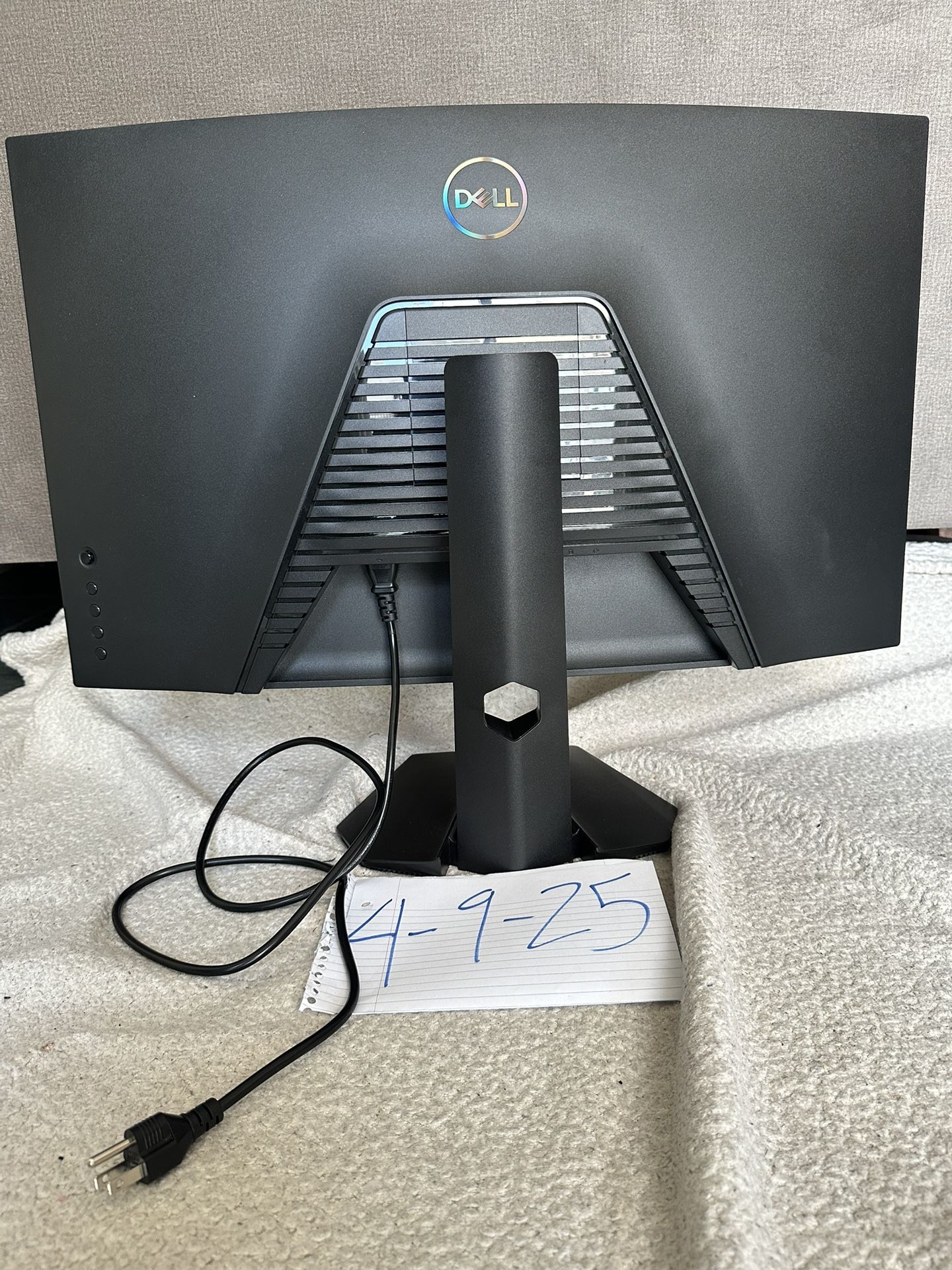 Dell curved gaming monitor 32inch 165hz refresh rate