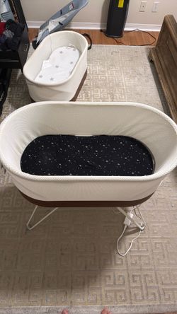 Happiest Baby Snoo Smart Sleeper Bassinet