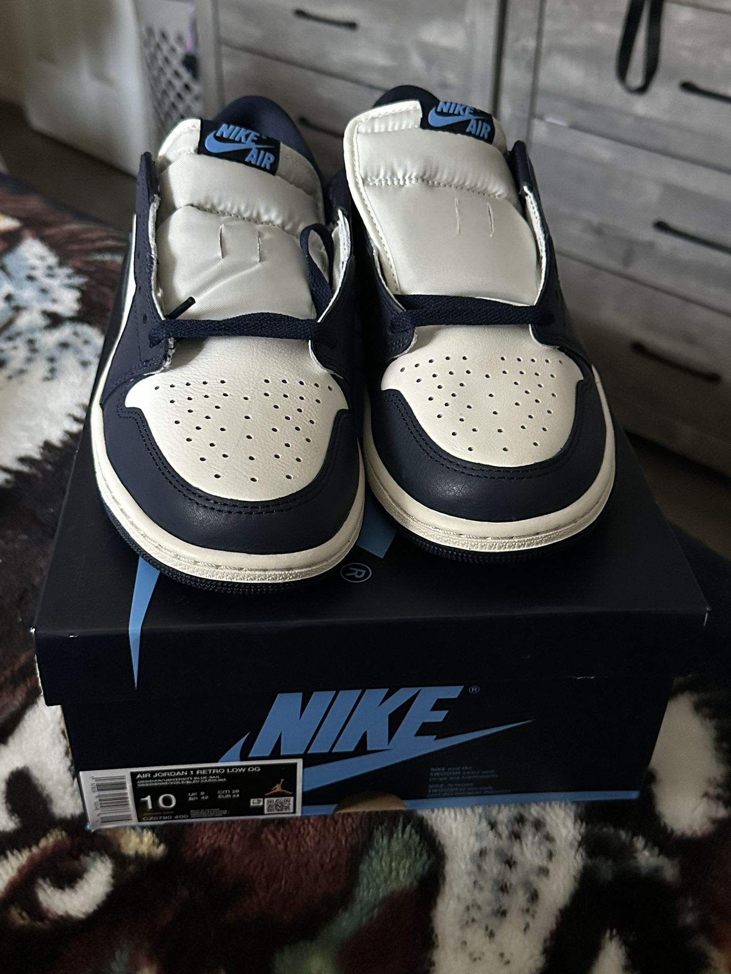 Jordan 1 Obsidian Lows