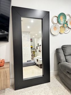 Wood floating mirror