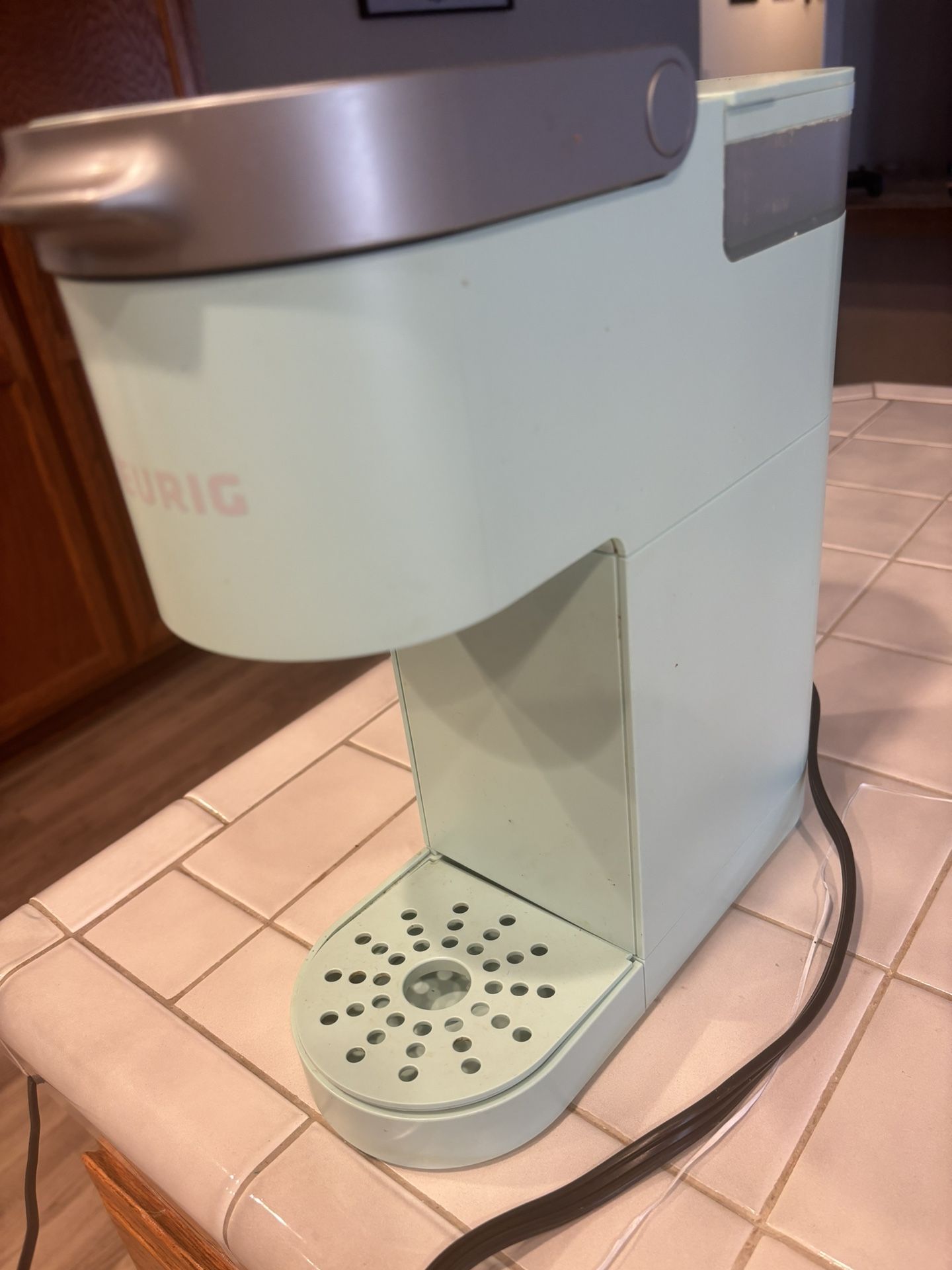 KEURIG Coffee Machine