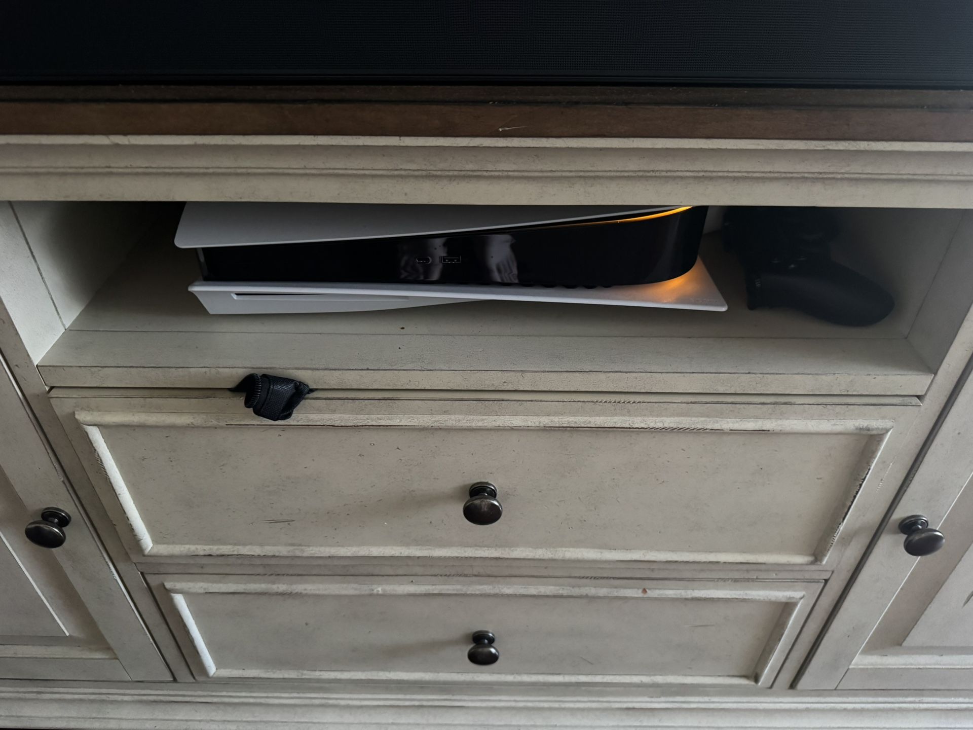 Play Station 5 w/ 2 controllers