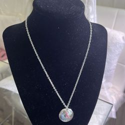 Elegant Design 3 Necklace 