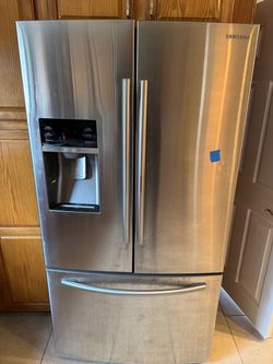 Samsung French Door Fridge with Bottom Freezer