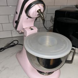 Pink Kitchenaid mixer