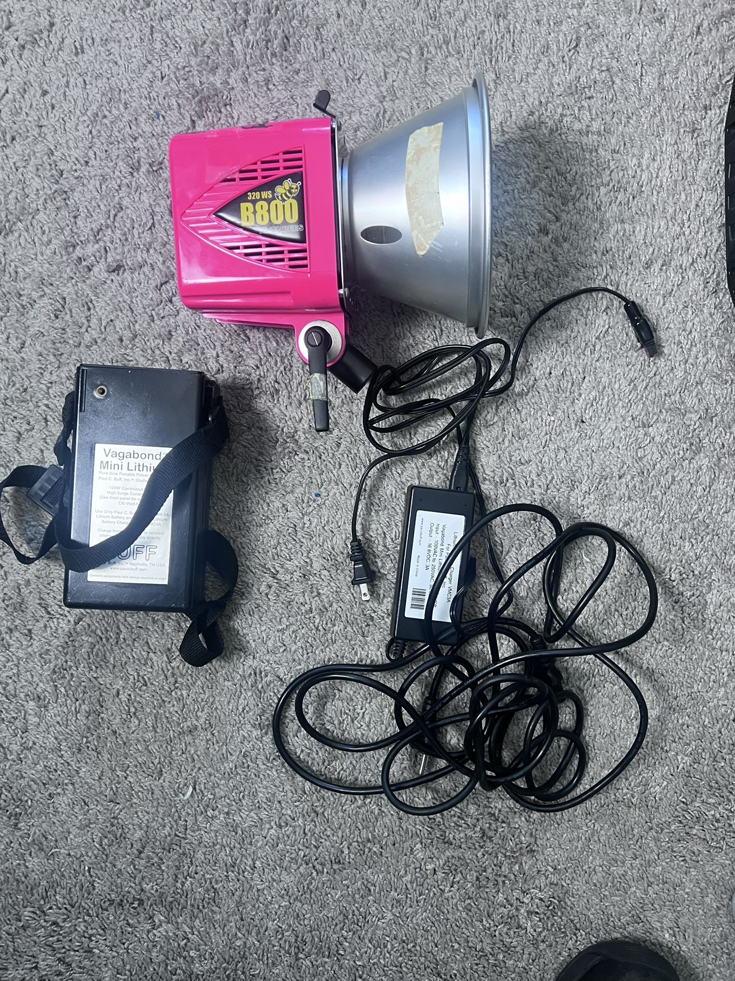 Photography Strobe Light: ALIEN B800 /Vagabond mini Portable Power