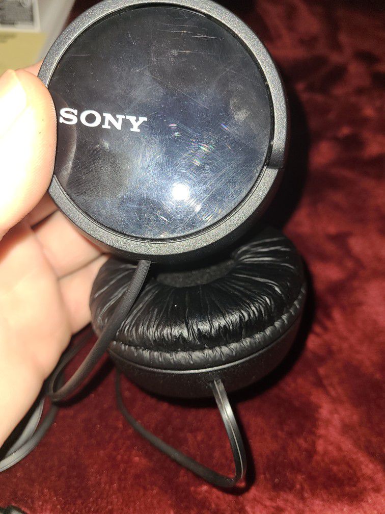 Sony Over Head 🎧