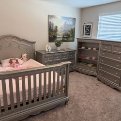 Stunning Toddler Cache Adelina 4-Piece Bedroom Set – Solid Wood