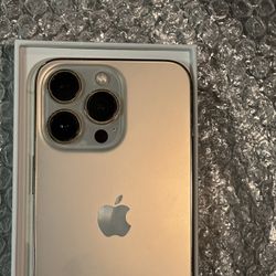 iPhone 13 PRO Gold Cricket and AT&T 