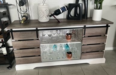Bar console
