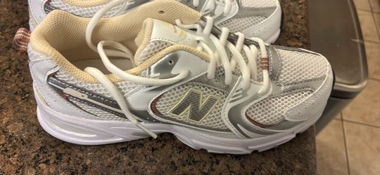 👟 New Balance Running Shoes – Women’s Size 7 👟