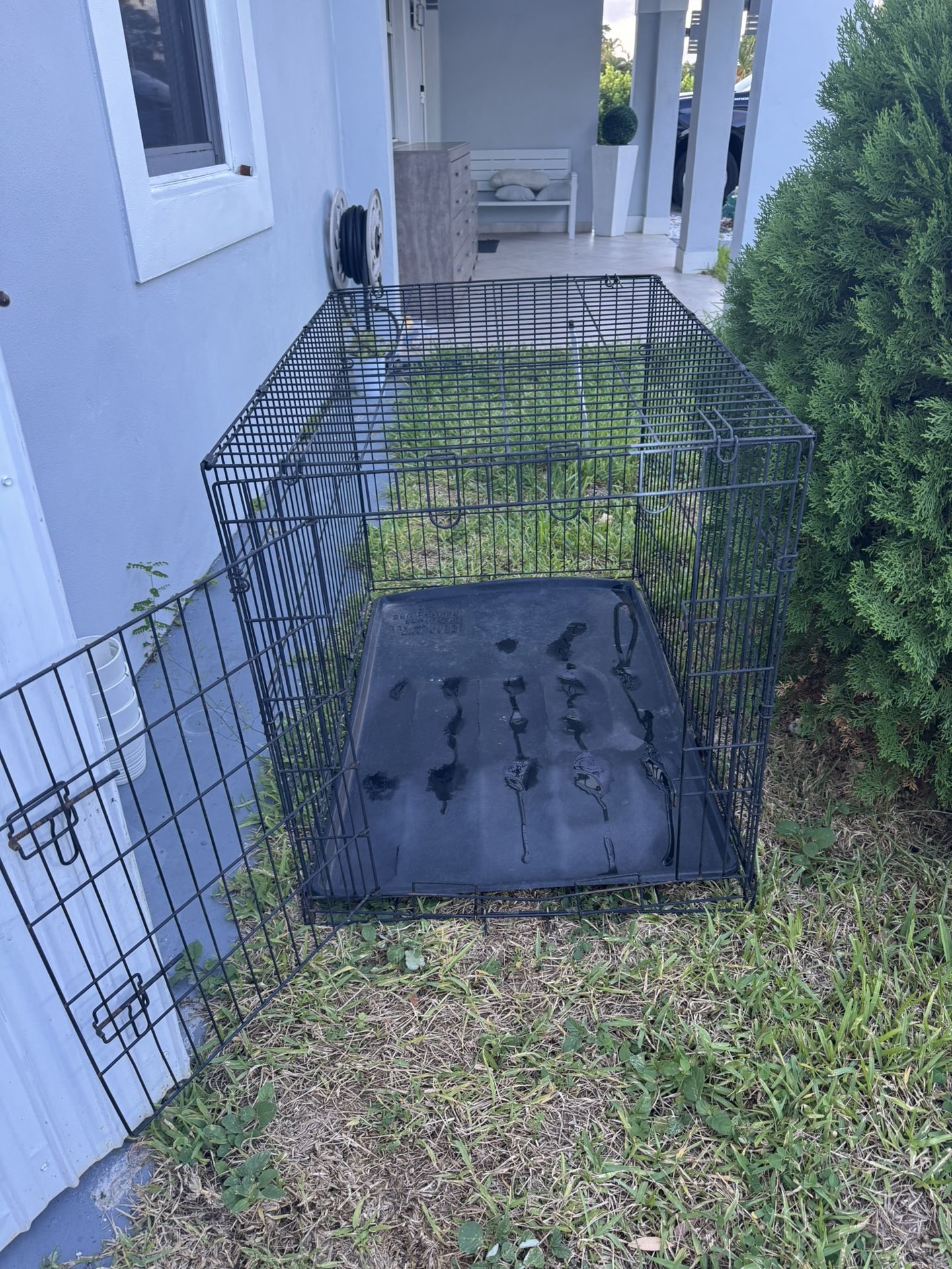 Large Dog Cage 