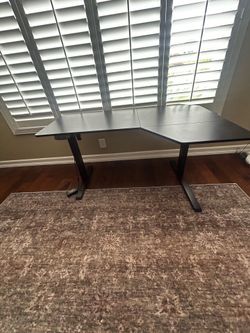 Sit/ Stand Desk
