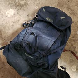 Rei Traverse 32 Hiking Backpack Good Condition 