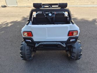 Power Wheels R/C full size Jeep