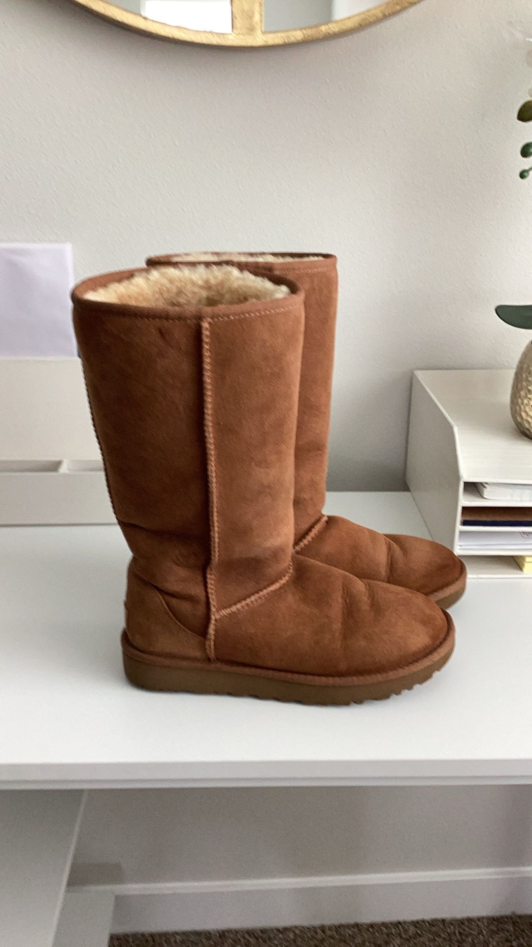 Ugg