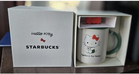 STARBUCKS HELLO KITTY CERAMIC MUG