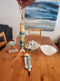 LIKE NEW Group of Beach Themed Decor $20 Total (SE San Diego)