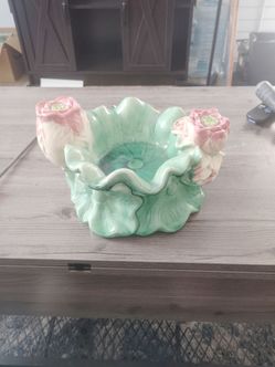 Majolica Water Lily Centerpiece Bowl 10' X 7.5" X 6" Tall