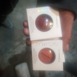 Mac Makeup Glow play 